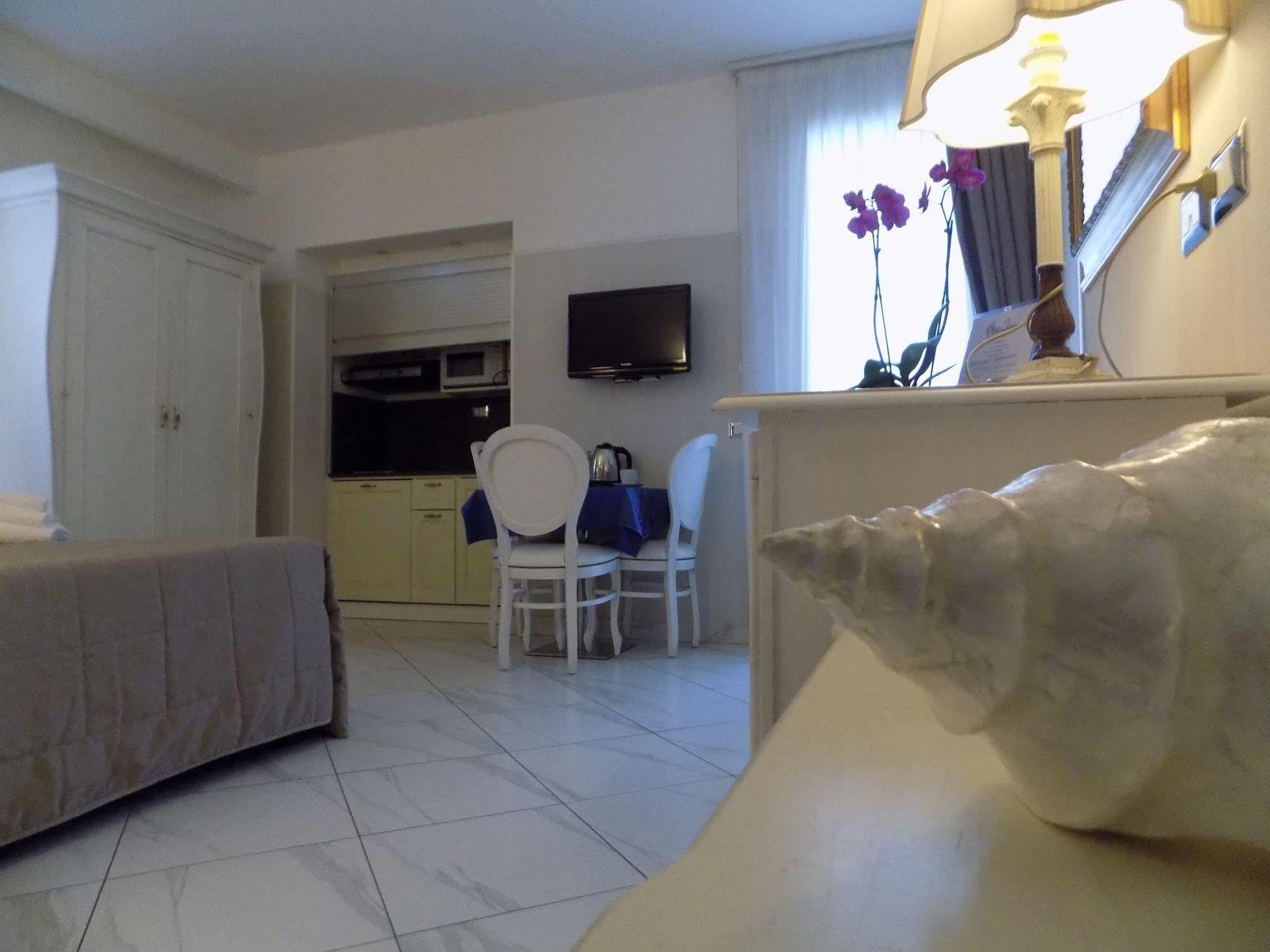 Del Mare Hotel 3*